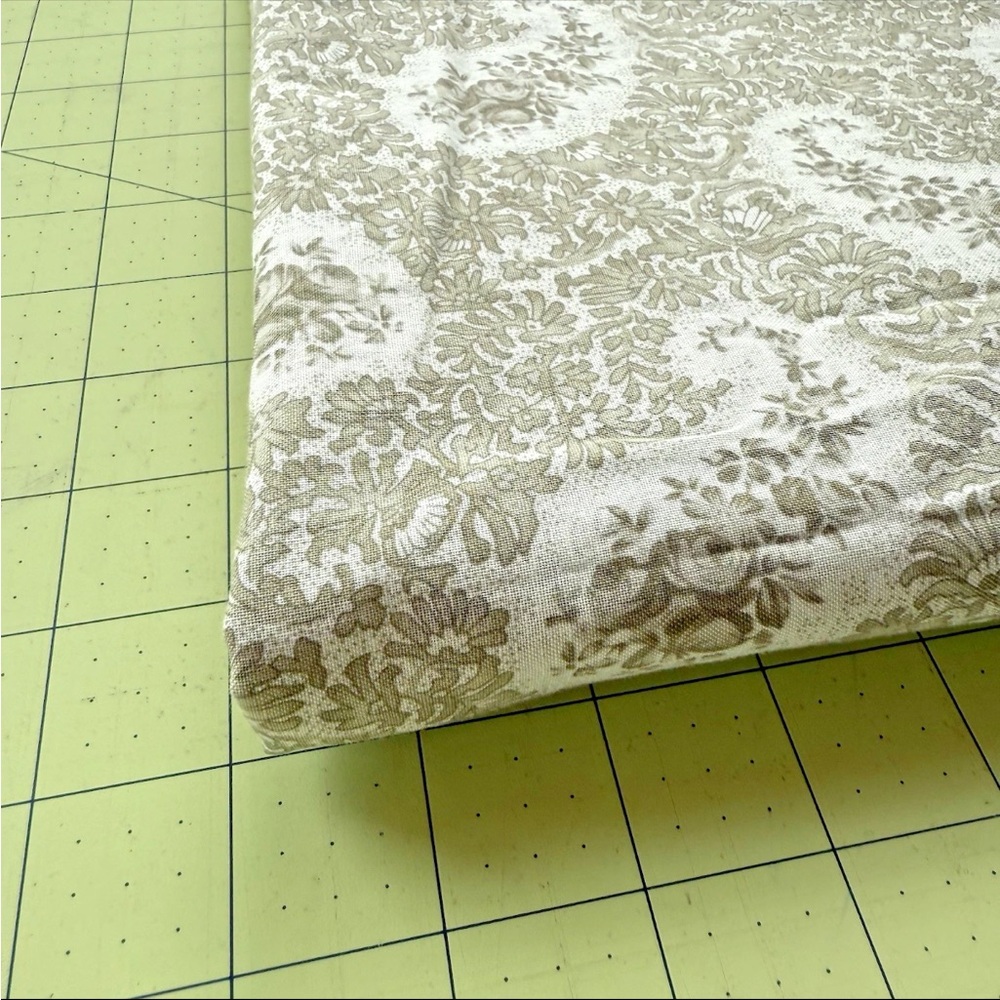 Vintage Peter Pan Fabrics Quilting Cotton Paisley Floral Fabric 2 yards - Picture 3 of 8